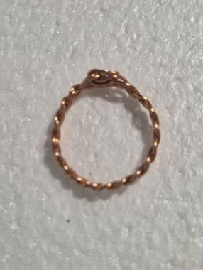 Handcrafted Twisted Band Ring in Copper - Women Jewelry